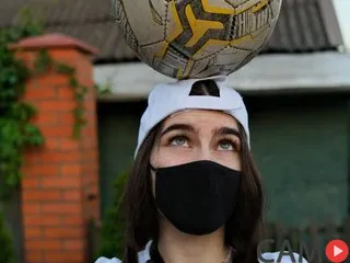 capchick&rsquo;s BongaCams Profile Image