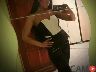 Picture of MandyBlaire from BongaCams