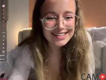 lolatheangel&rsquo;s Chaturbate Profile Image