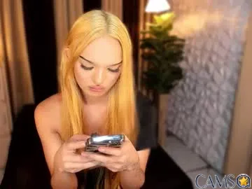 urladyprincessmassivecock’s Chaturbate Profile Image