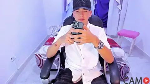 maxthomson_boy’s Stripchat Profile Image