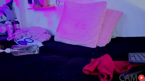 zoelight18&rsquo;s Stripchat Profile Image