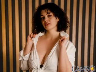 CurlyVixen’s (XloveCam) Photo
