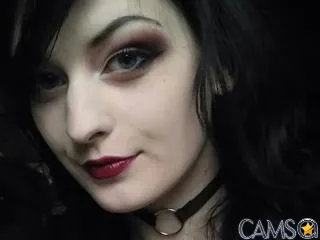 DeepNadiine’s XloveCam Profile Image